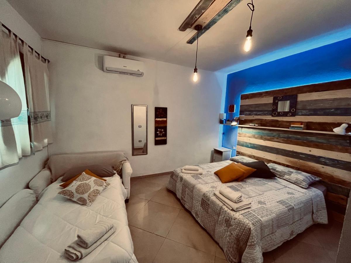 אולביה Iknos Guest House מראה חיצוני תמונה